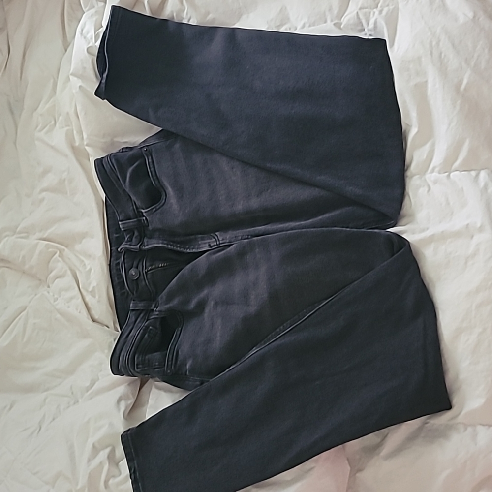 American Eagle Mom Jeans size 4